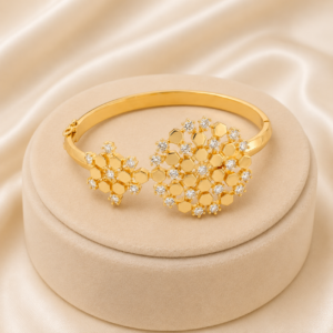 BRACELETE COLMEIA C/ ZIRCONIA